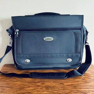 Eddie Bauer Crossbody Laptop Messenger Bag- NWOT
